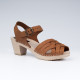 Sabot-sandales tressés en cuir gras camel